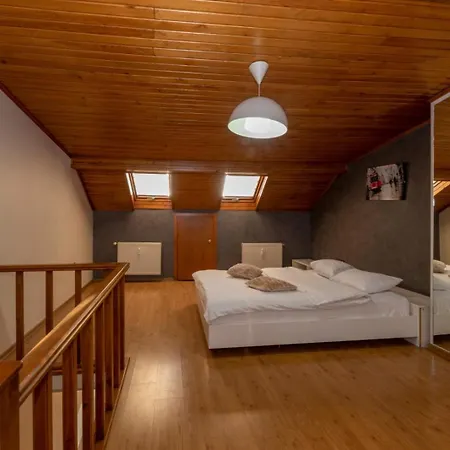 Hotel apartamentowy Taksim Full House 3*